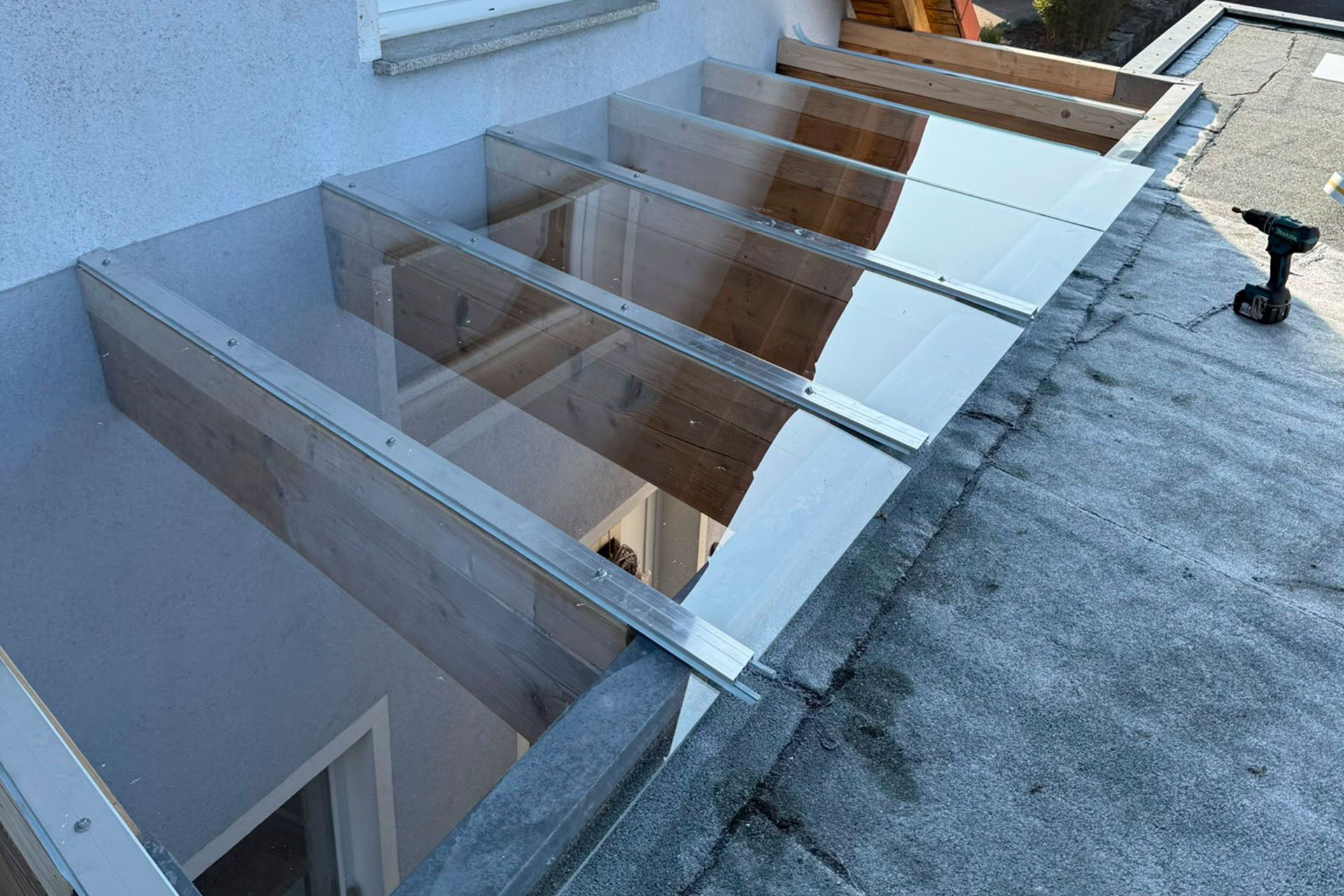Überdachung